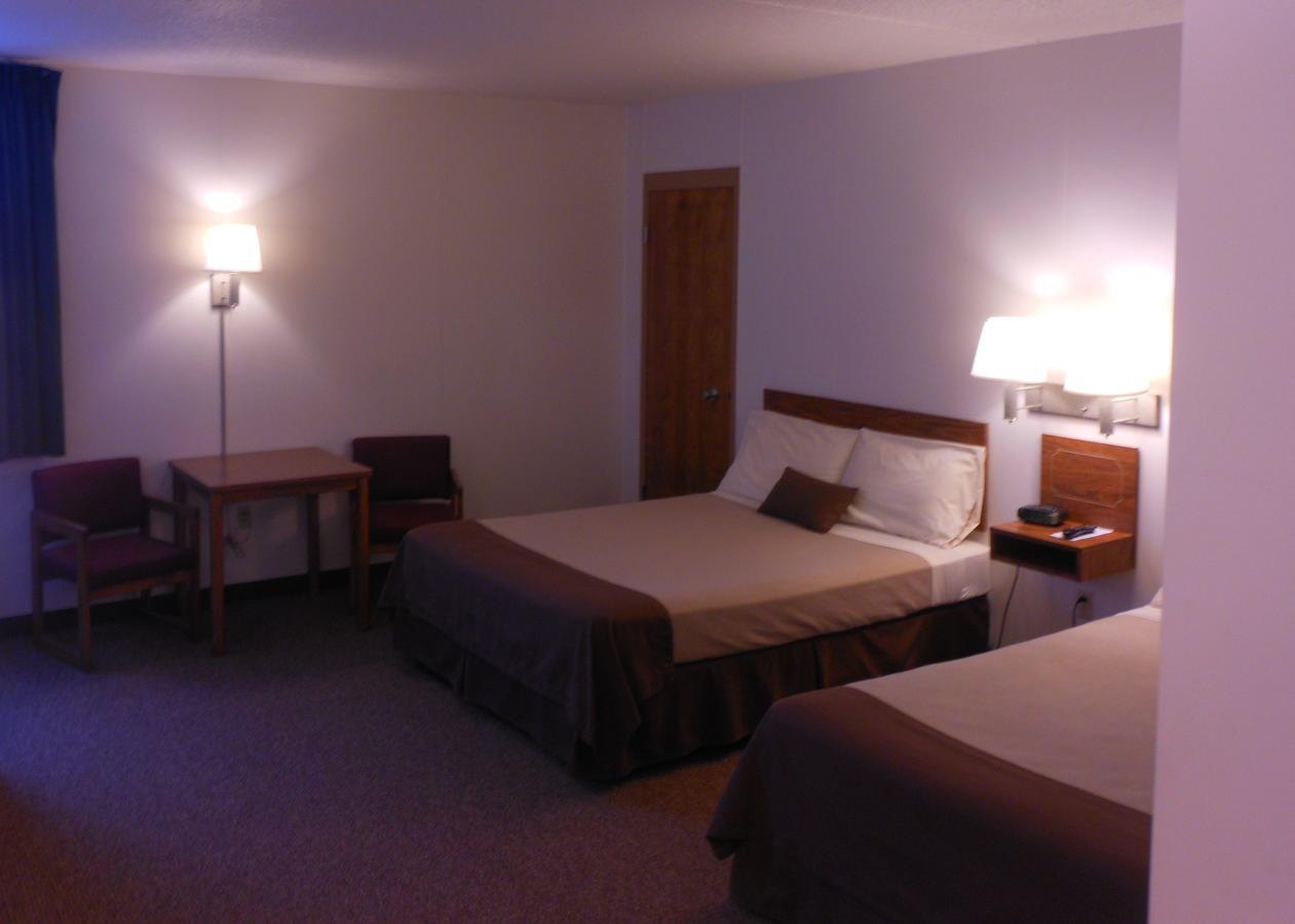 Great American Inn & Suites Devils Lake Εξωτερικό φωτογραφία