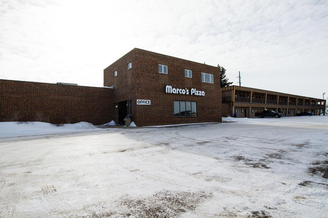 Great American Inn & Suites Devils Lake Εξωτερικό φωτογραφία